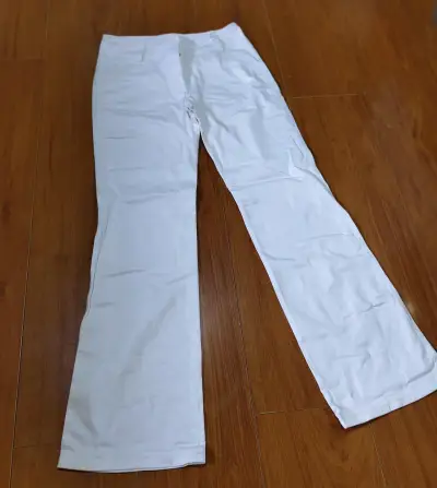 Pantalones blancos de mujer - miniatura 1