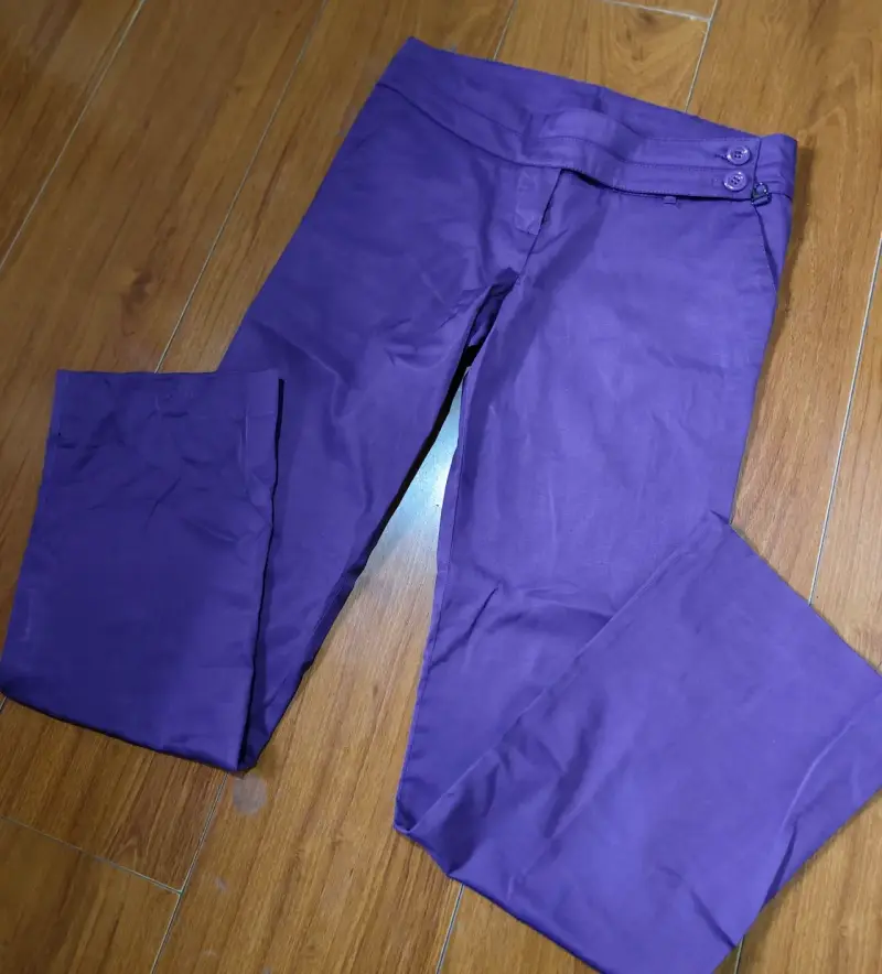 Pantalones morados casuales - 1