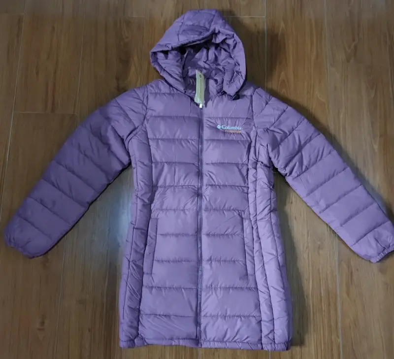 Chaqueta morada con capucha - 1