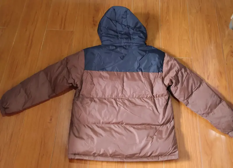 Chaqueta North Face acolchada café - 2