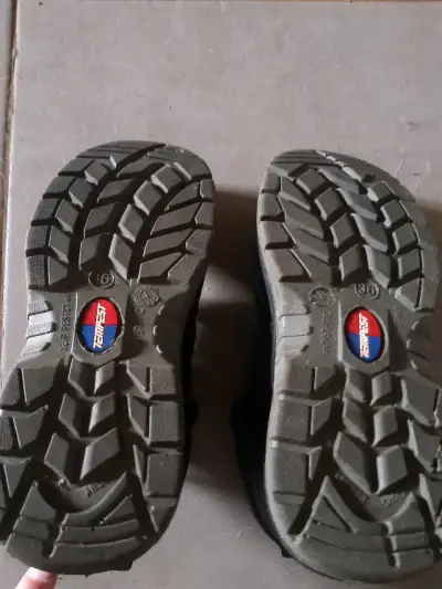 Zapatos seguridad - miniatura 2