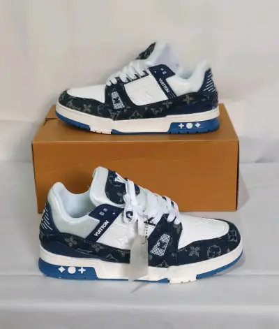 Zapatillas deportivas Louis Vuitton - miniatura 1