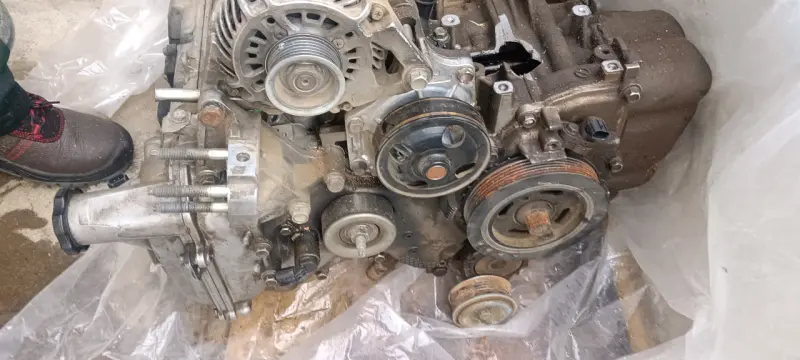 Vendo motor Mazda 3 - 3