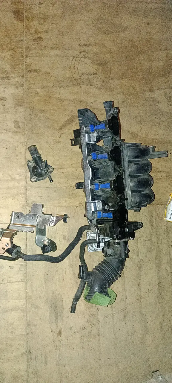 Vendo motor Mazda 3 - 6