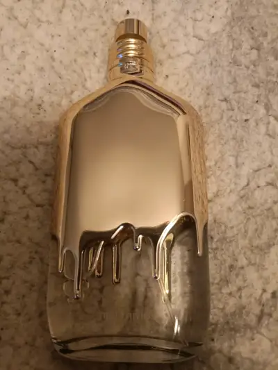 Perfume CK One Edición Dorada - miniatura 2