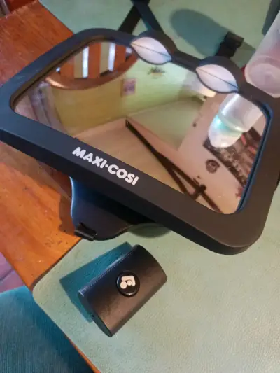 Espejo retrovisor para auto bebe - miniatura 2