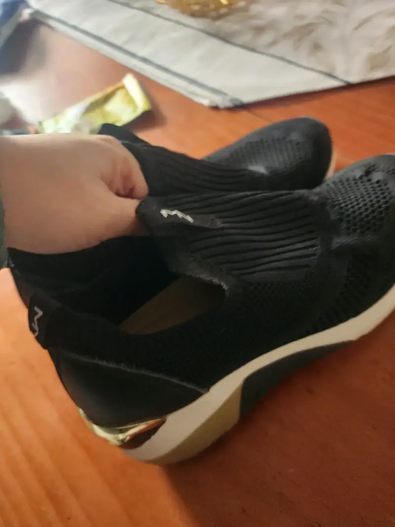 Zapatillas deportivas negras - 1