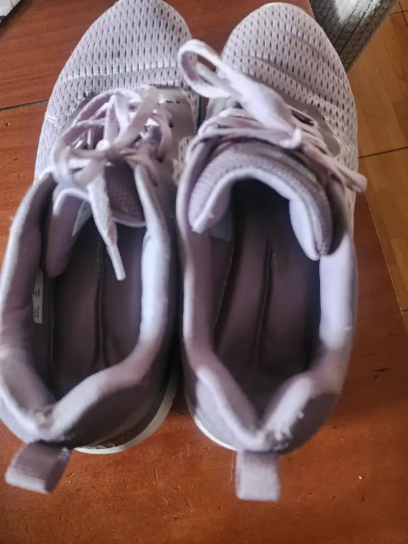 Zapatillas Skechers livianas lila - 2