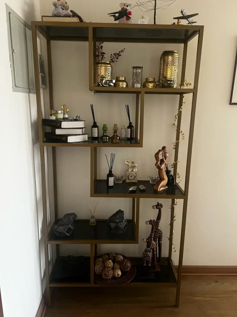 Estantería decorativa moderna