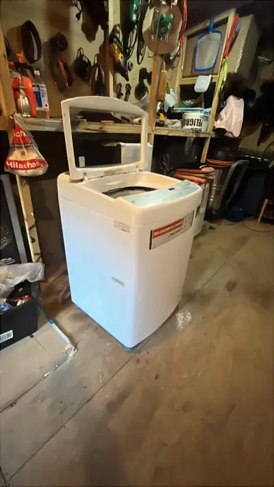 Lavadora de carga superior 16 kilos LG - miniatura 1