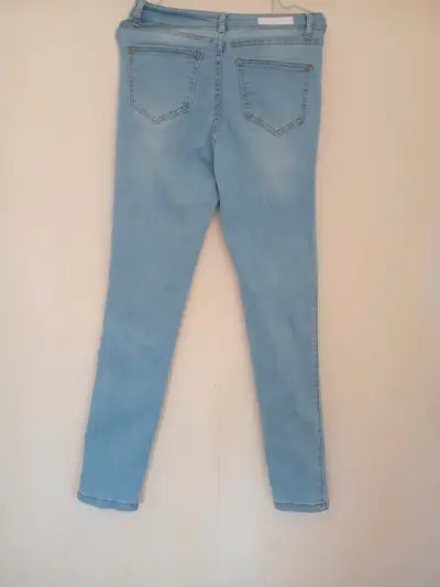 Jeans celestes de mujer - miniatura 2
