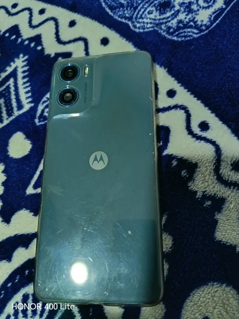 Smartphone moto G06 - 3
