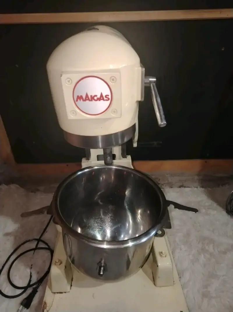 Batidora industrial Maigas 10 Litros - 3