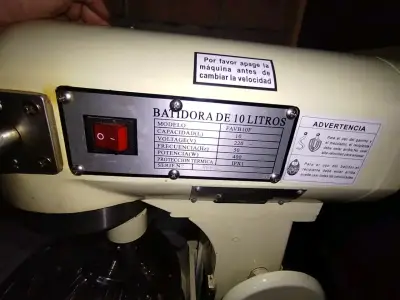 Batidora industrial Maigas 10 Litros - miniatura 4