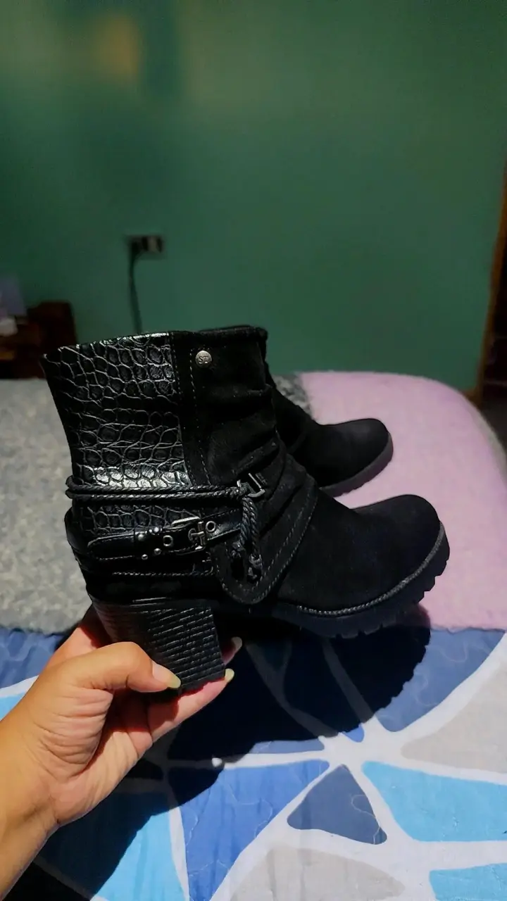 Botines negros con taco - 2