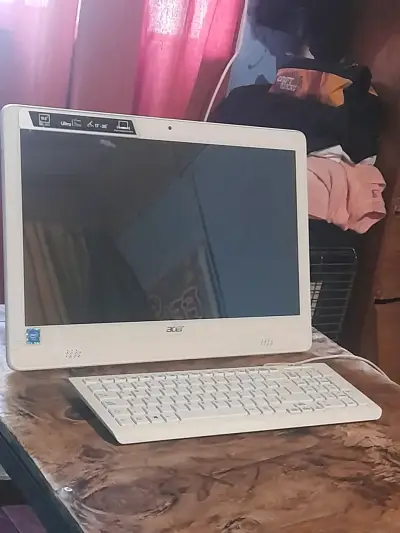 Pc  Acer Z  todo en uno (blanco) (coleccionable) - miniatura 3