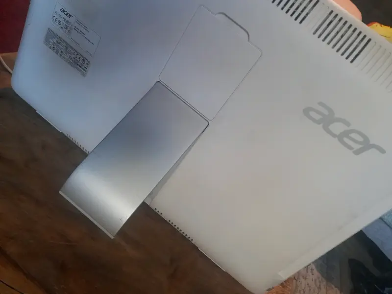 Pc  Acer Z  todo en uno (blanco) (coleccionable) - 5