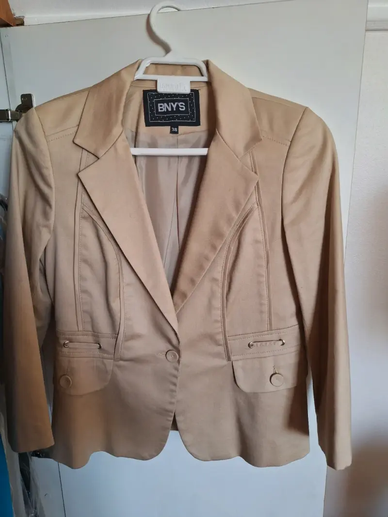 Blazer beige BNY'S mujer
