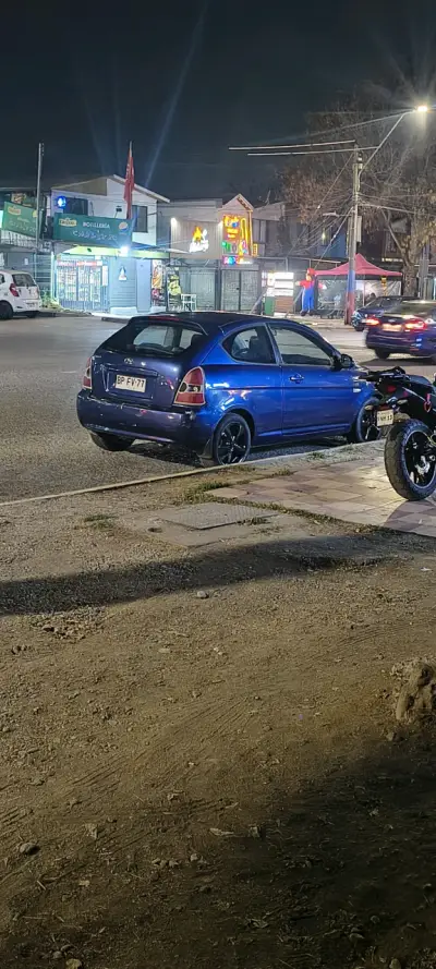 Auto azul con llantas negras full equipo y audio - miniatura 1