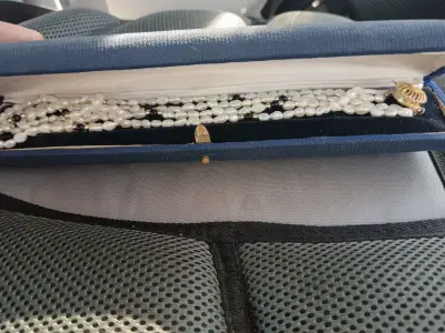 Collar de perlas de río naturales con estuche - miniatura 1