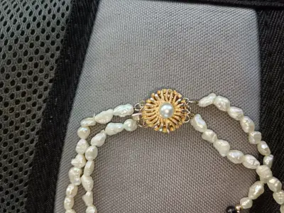 Collar de perlas de río naturales con estuche - miniatura 2