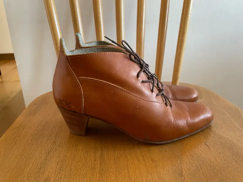 Zapatos de cuero café Bestias - 4