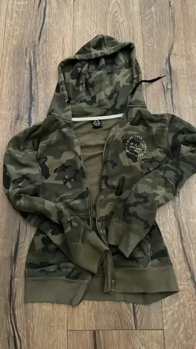 Polerón camuflado con capucha - miniatura 1