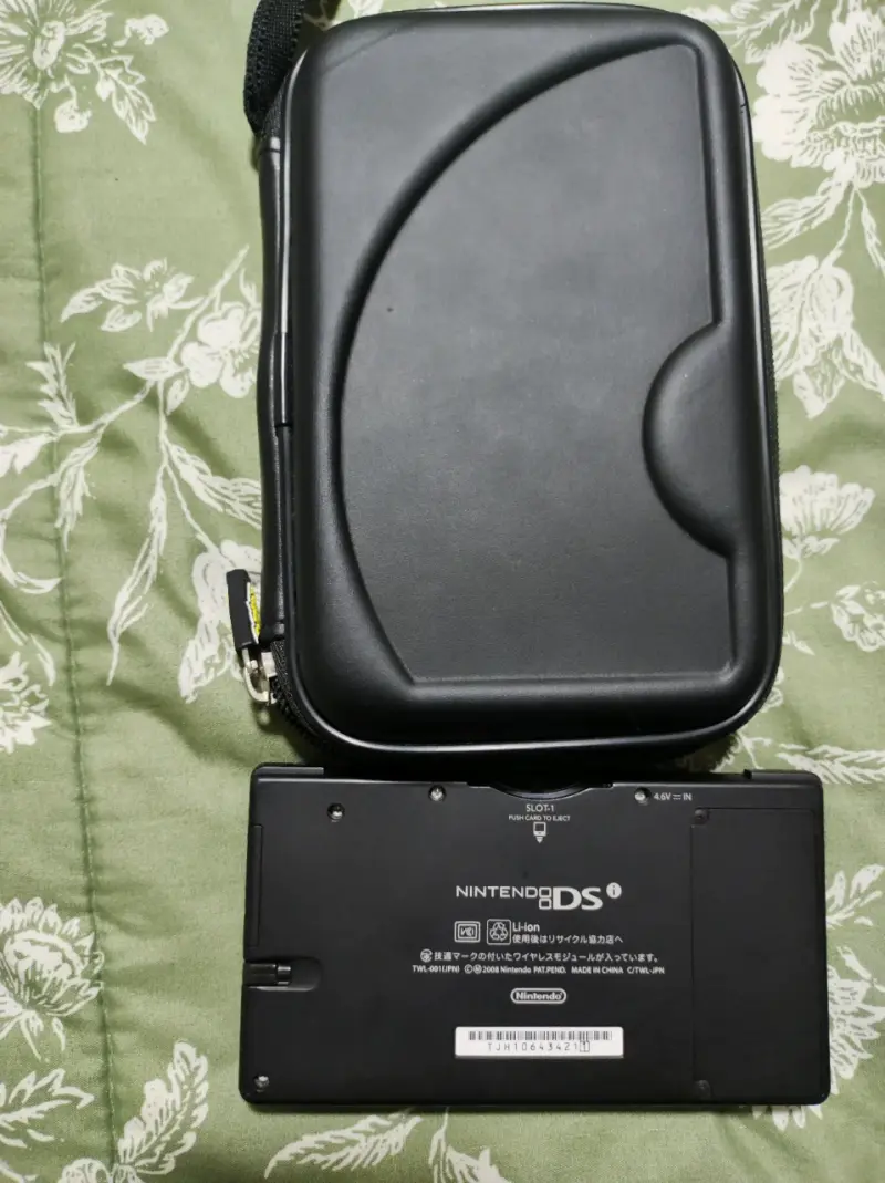 Nintendo DSi liberada con estuche pokemon 3ds og - 5
