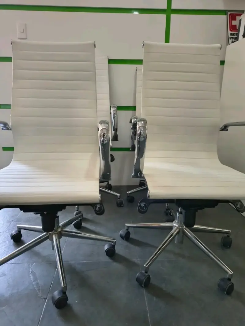 Silla de oficina blanca moderna - 5