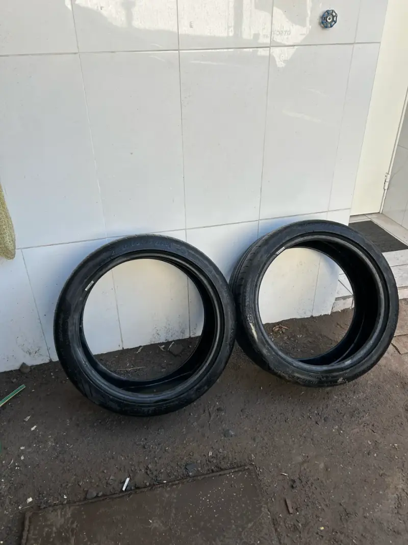 Neuamticos Michelin Pilot Súper Sport 225/40/R18 - 1