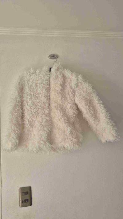 Chaqueta peluda blanco invierno - miniatura 1