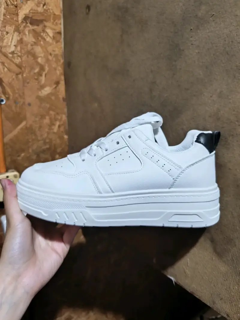Zapatillas blancas de plataforma - 1