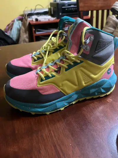 Zapatillas coloridas deportivas - miniatura 1