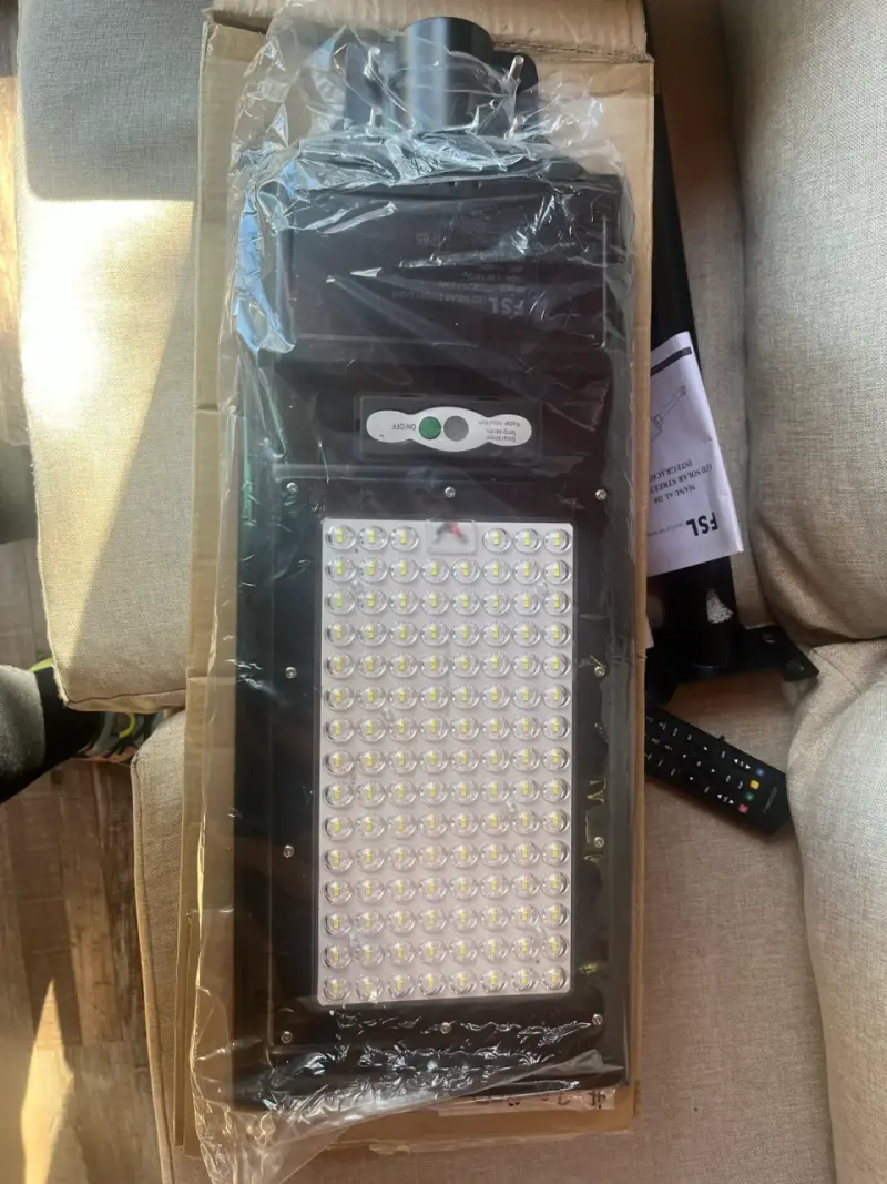 Luz LED solar exterior - 1