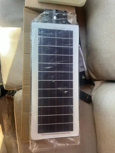 Luz LED solar exterior - miniatura 2