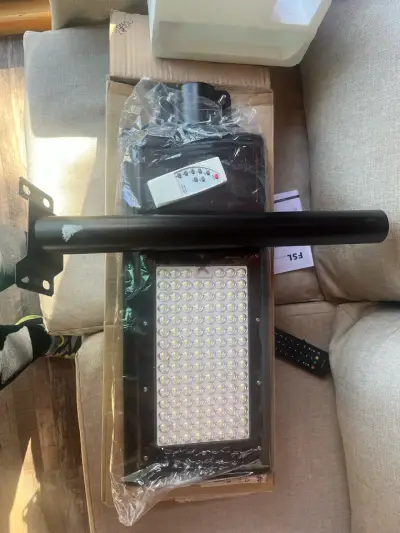 Luz LED solar exterior - miniatura 4