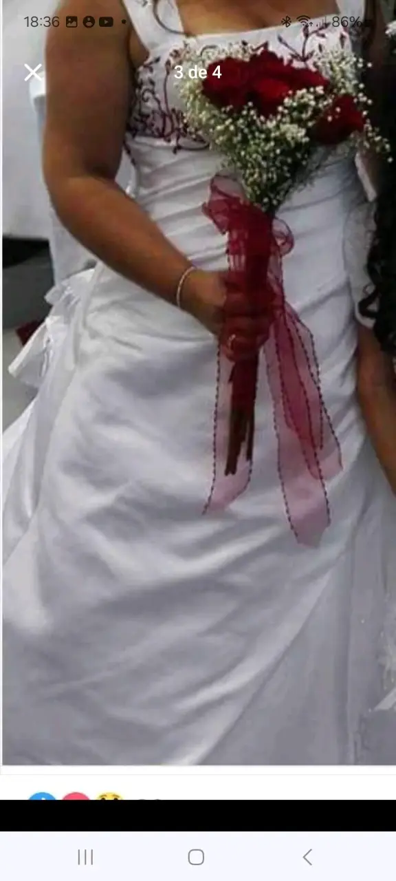 Vestido de novia con bordados rojos - 3