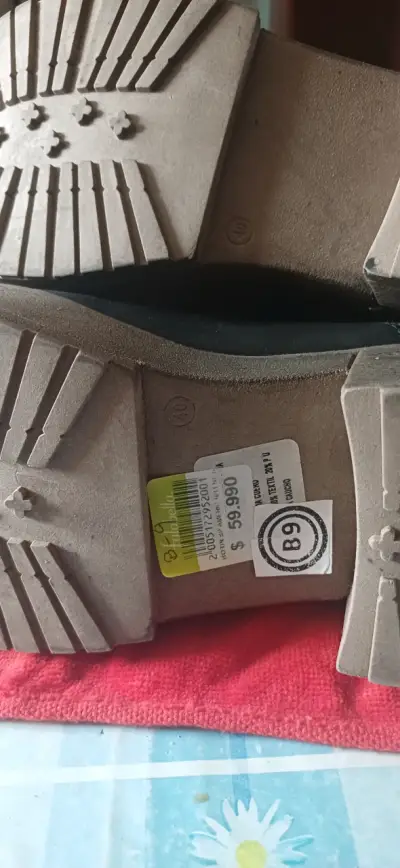 Botines de cuero con hebilla - miniatura 2