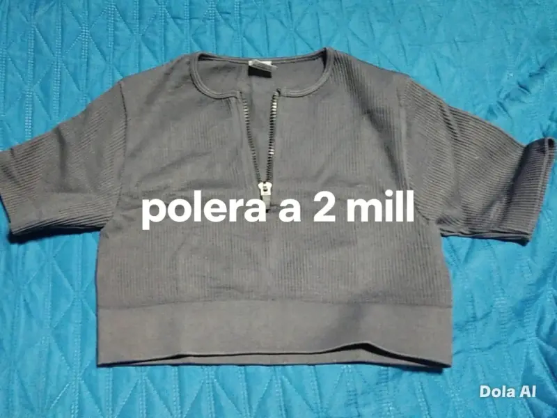 Variedad de ropa semi nueva - 2