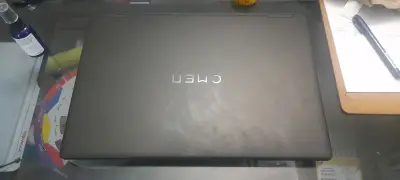 Portátil HP Omen gris oscuro - miniatura 1