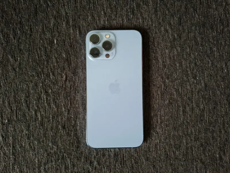 iPhone 13 Pro Max (256 GB) - 2