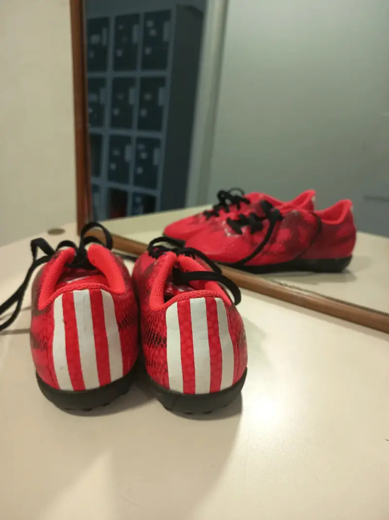 Zapatillas de fútbol rojas Adidas - 2