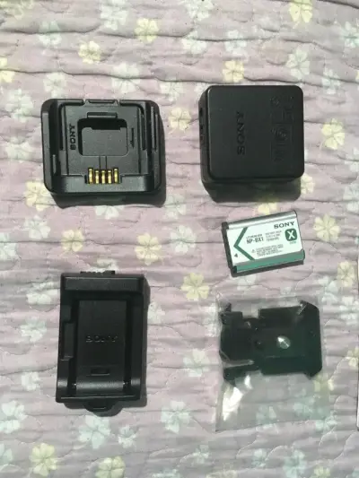 Cámara de acción Sony con carcasa - miniatura 3