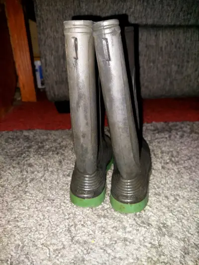 Botas de goma negras - miniatura 2