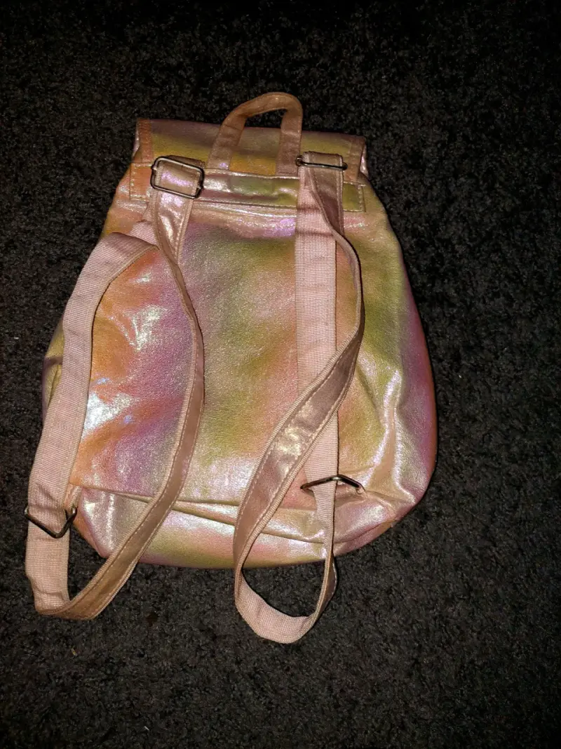Mochila holográfica con pompón - 3