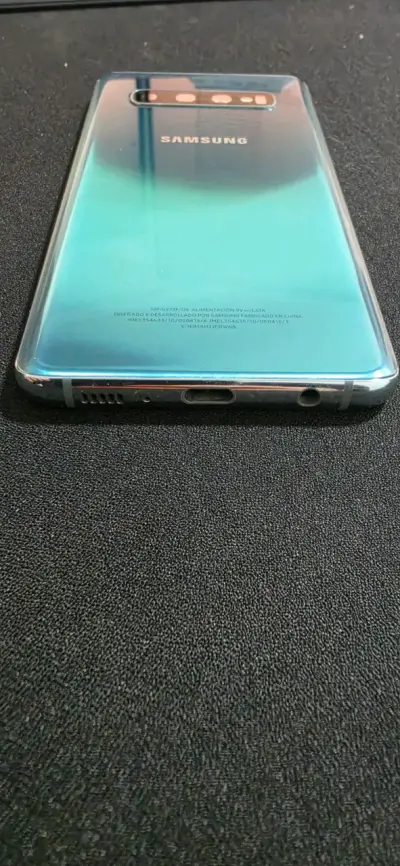 Samsung S10 funcionando sin detalle - miniatura 3