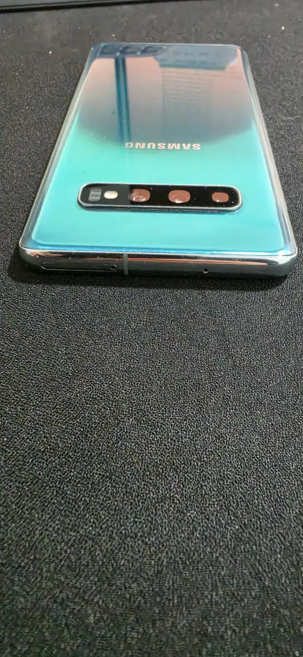 Samsung S10 funcionando sin detalle - 4