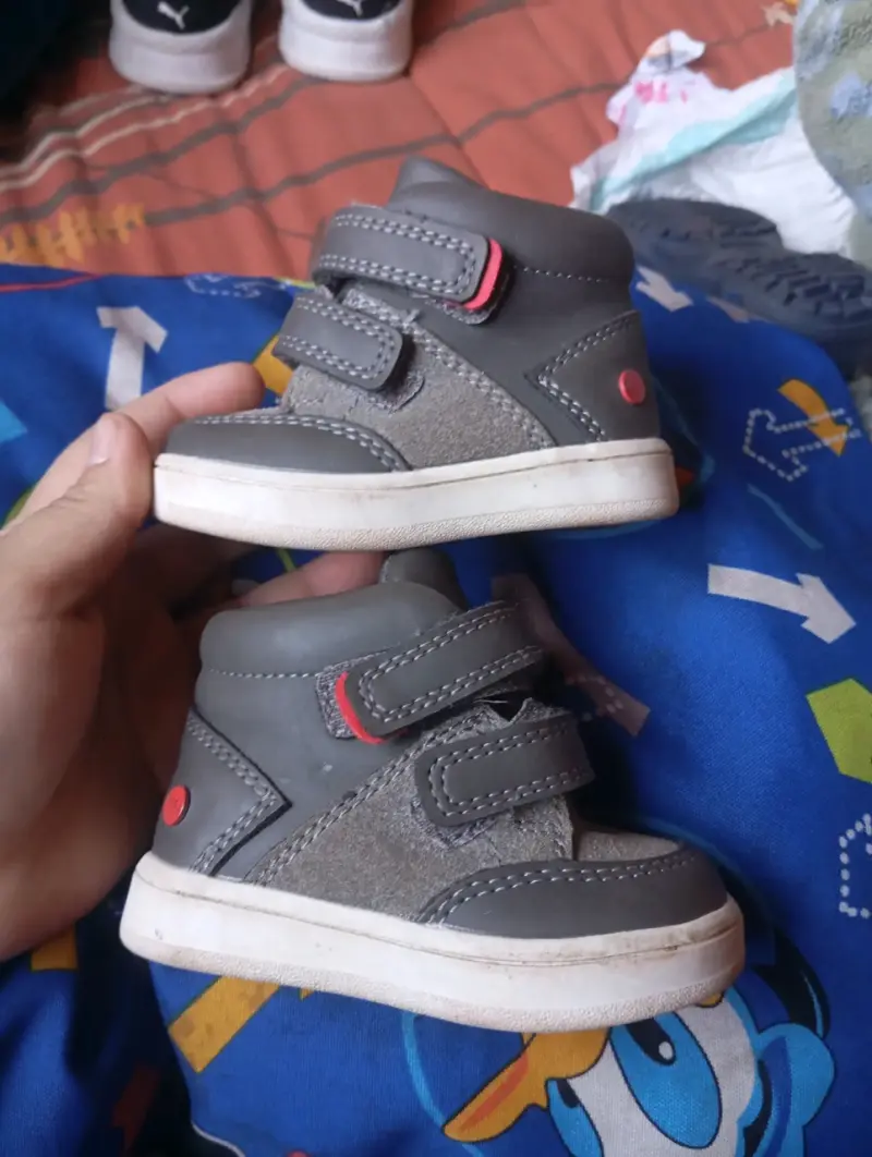 Zapatillas negras para niños - 5