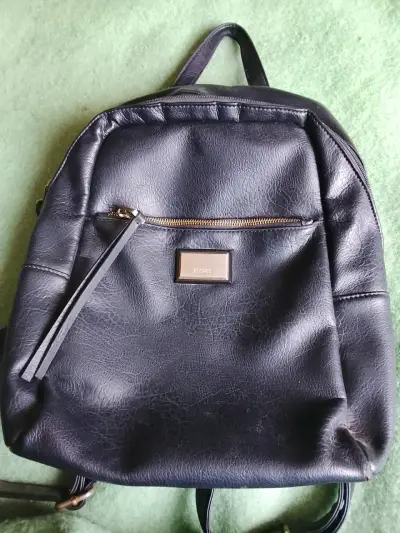Mochila negra Secret - miniatura 1