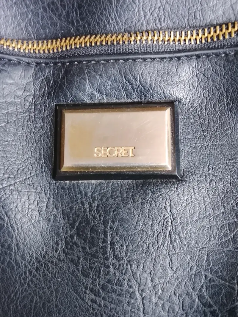Mochila negra Secret - 2